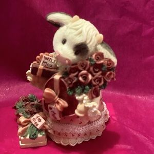 Enesco Mary Moo Moos “I’m Just A Cow Who Can’t Say No”